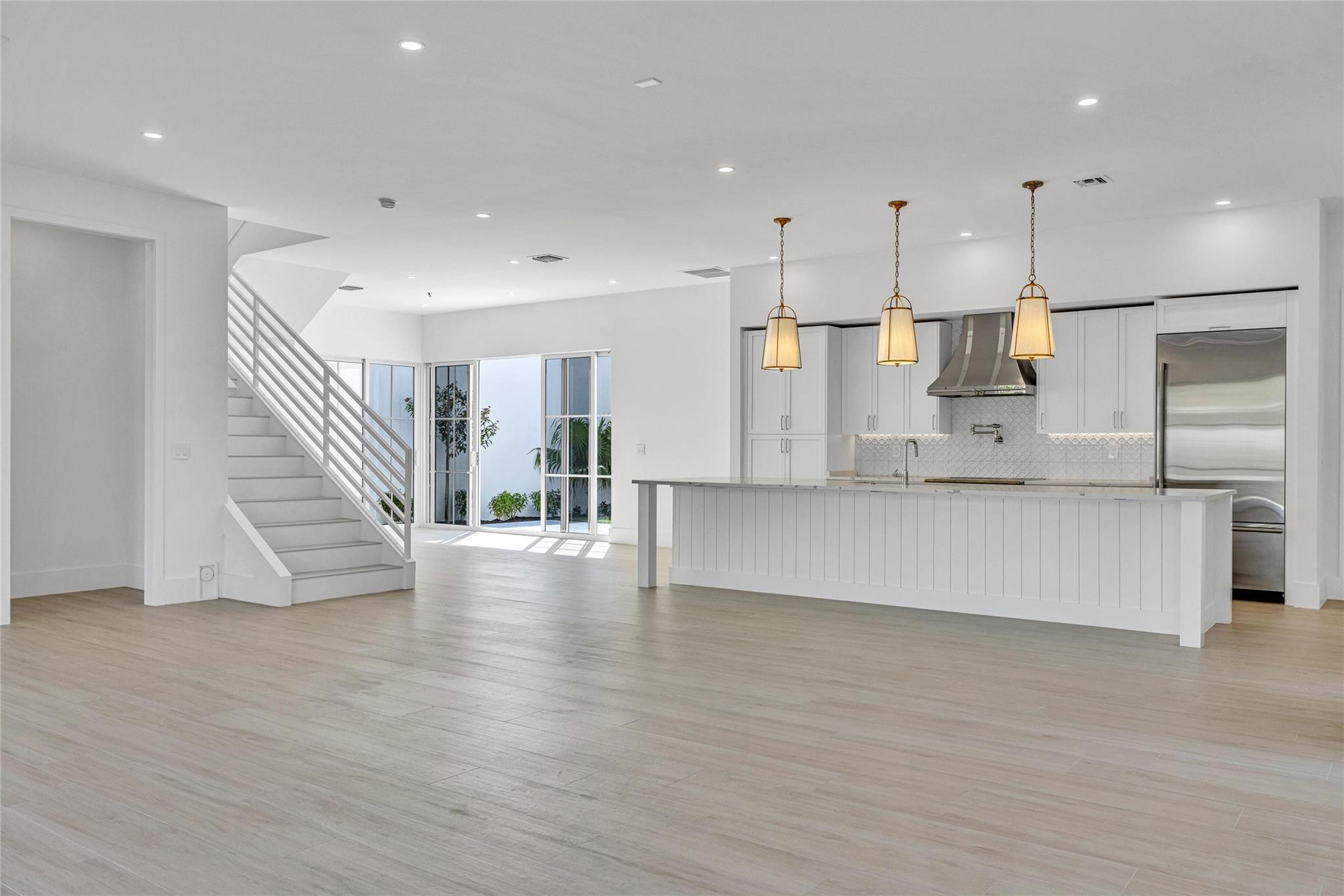 620 NE 15th Ave