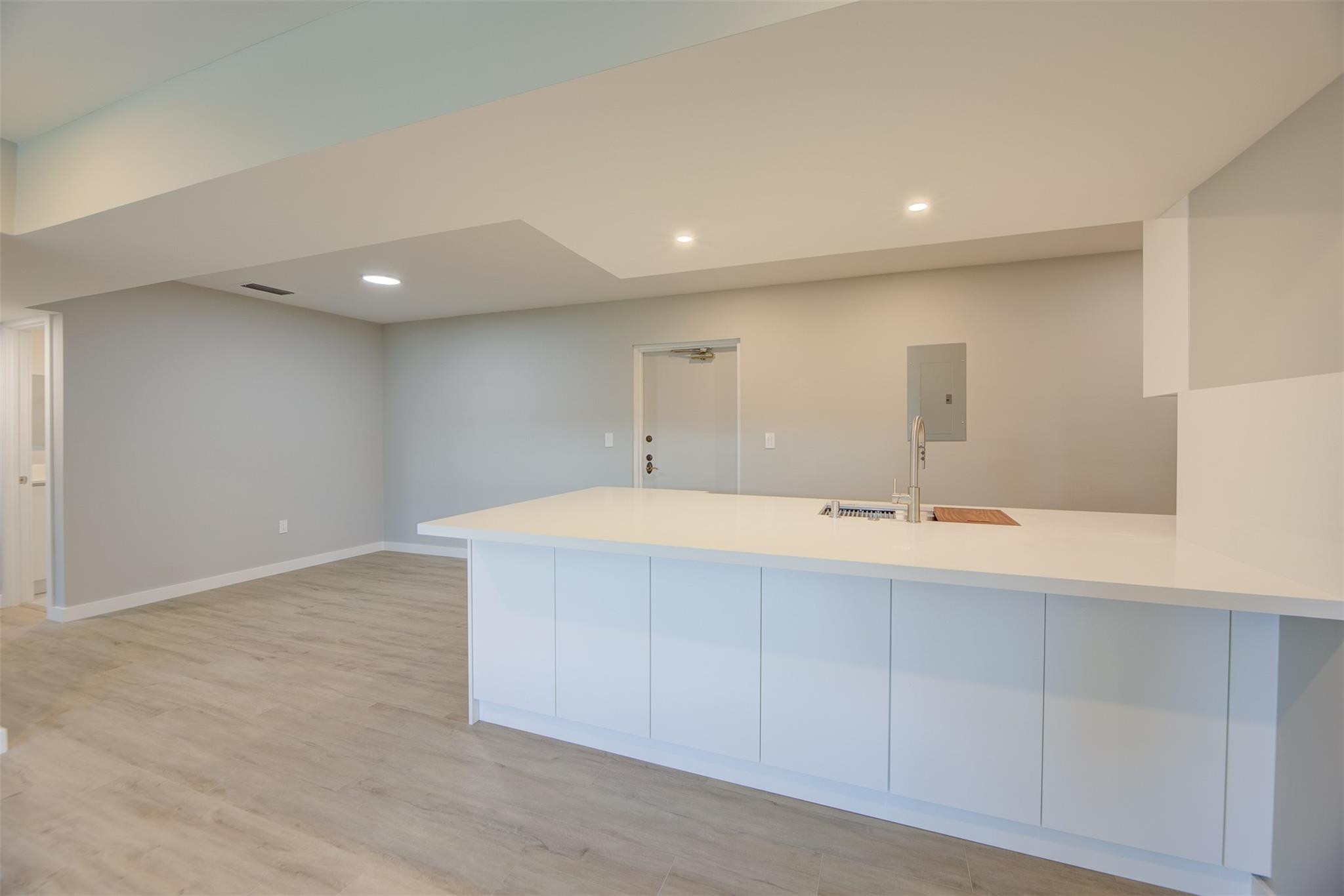 615 NE 12th Ave 307