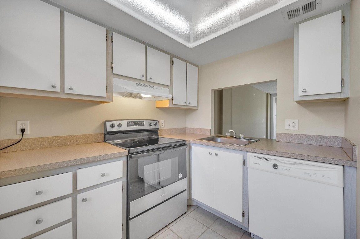 104 Royal Park Dr 2B