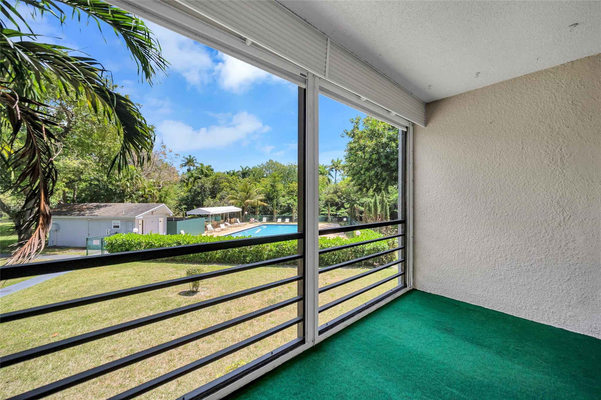 104 Royal Park Dr 2B