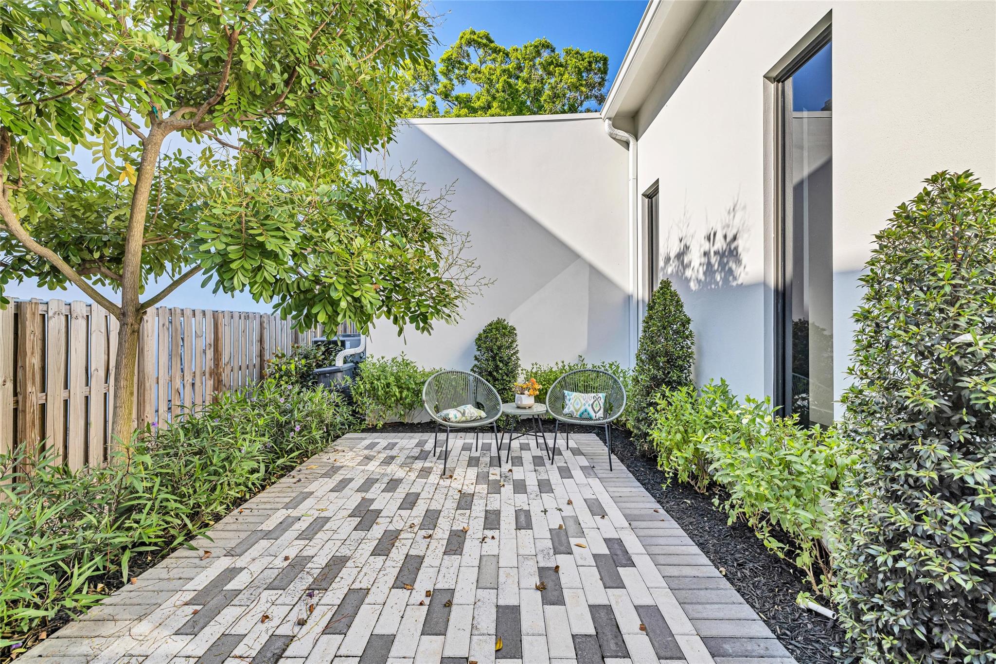 419 NE 22nd Street