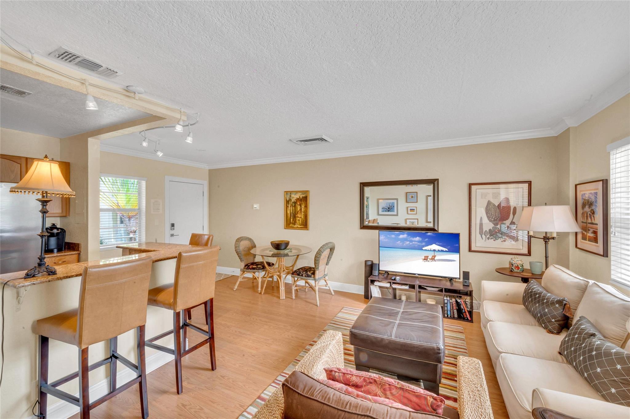 341 N Birch Rd 204