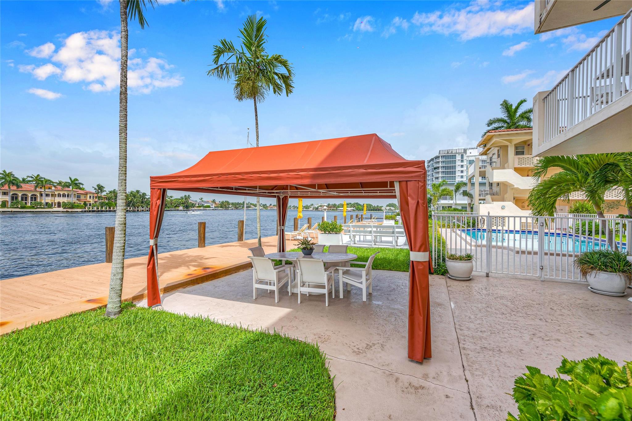 341 N Birch Rd 204