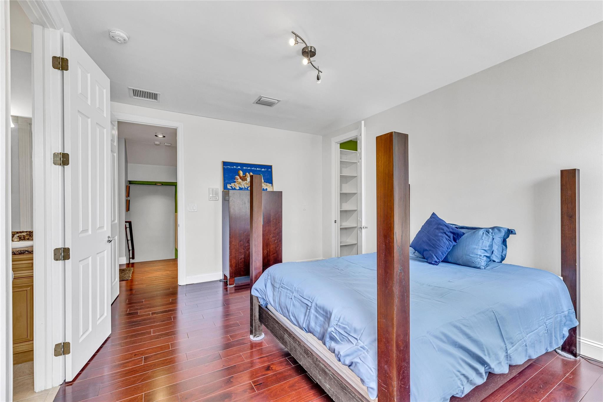 488 SW 5th Ave 488