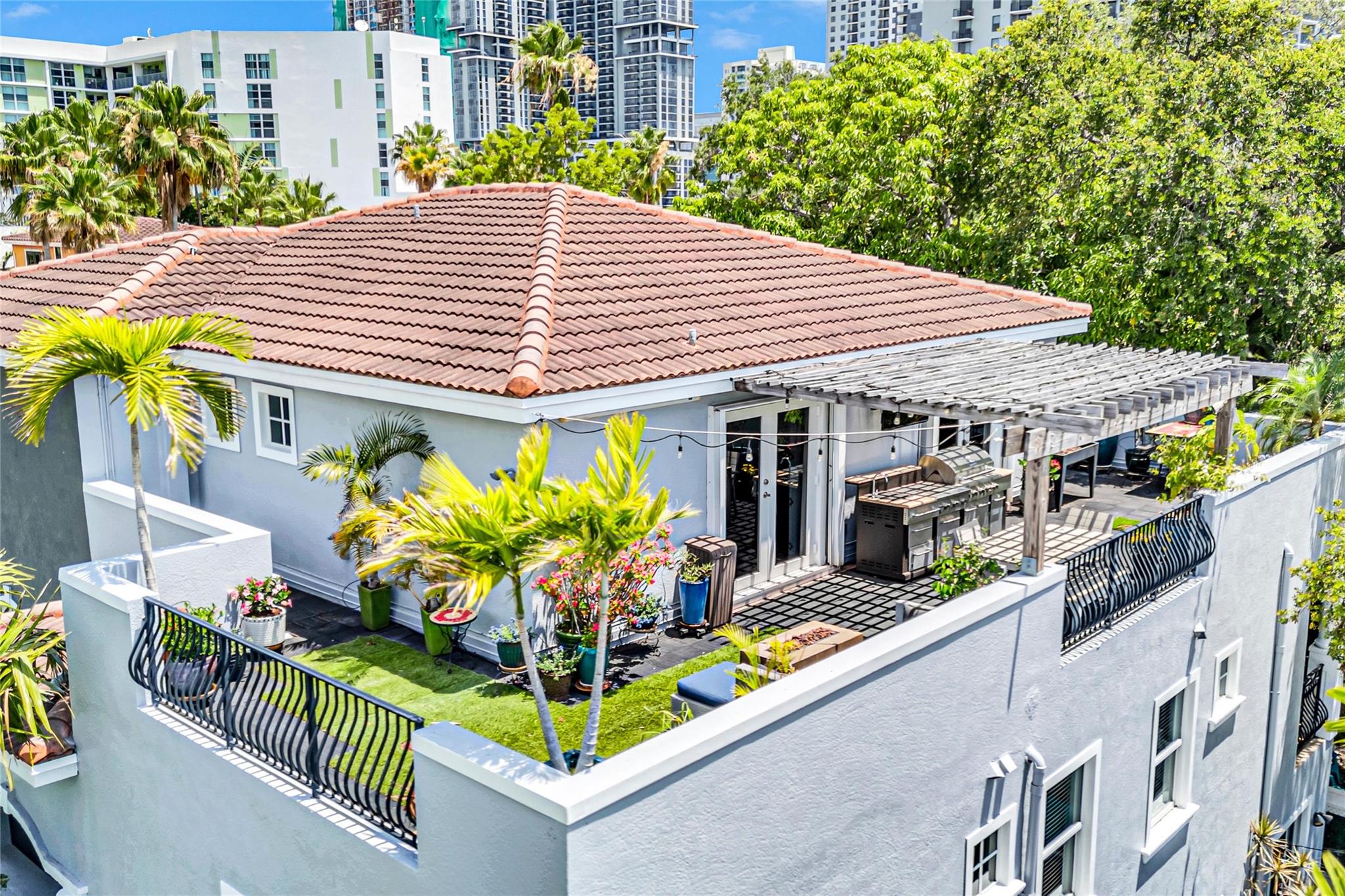 488 SW 5th Ave 488