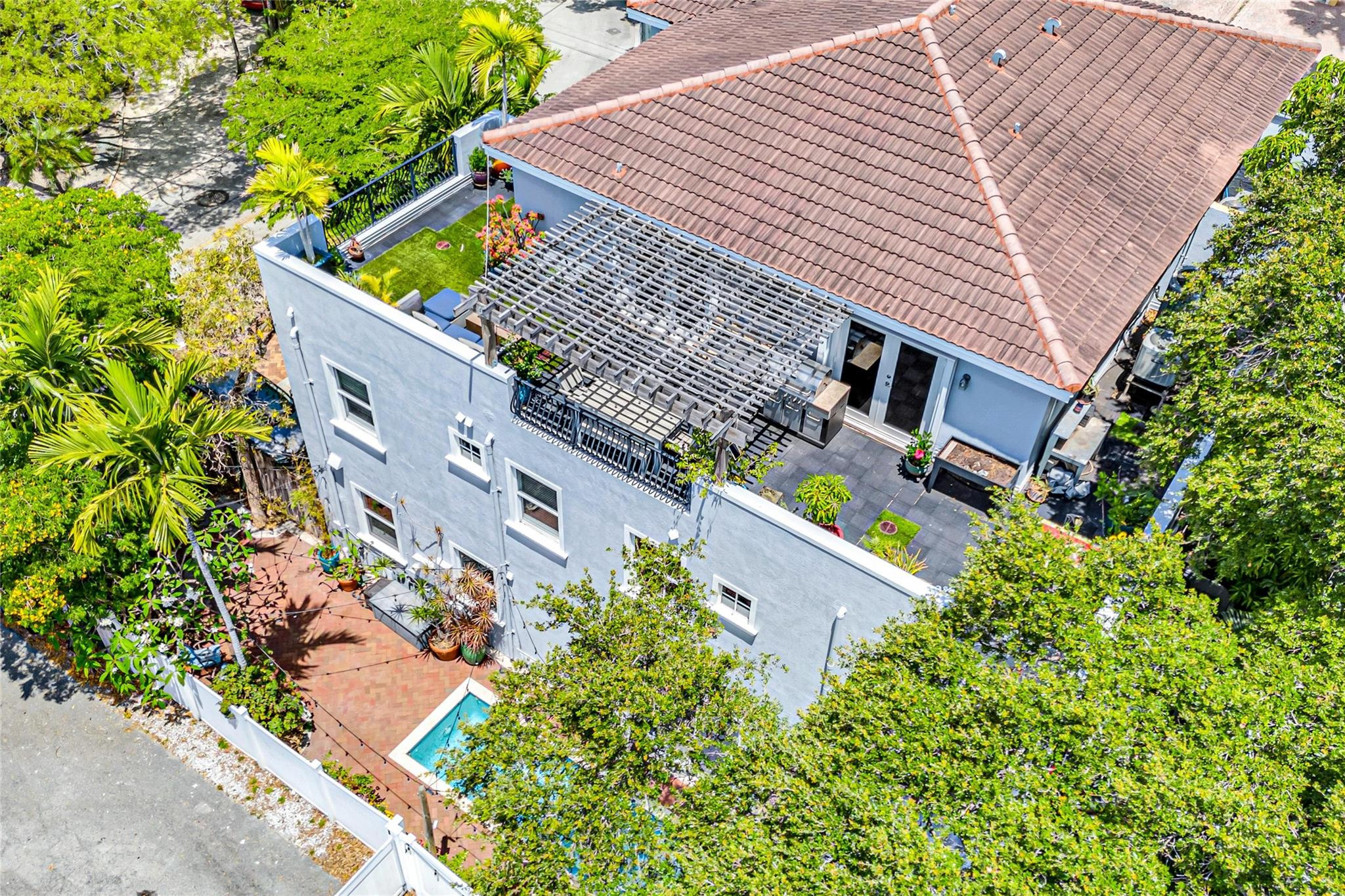 488 SW 5th Ave 488