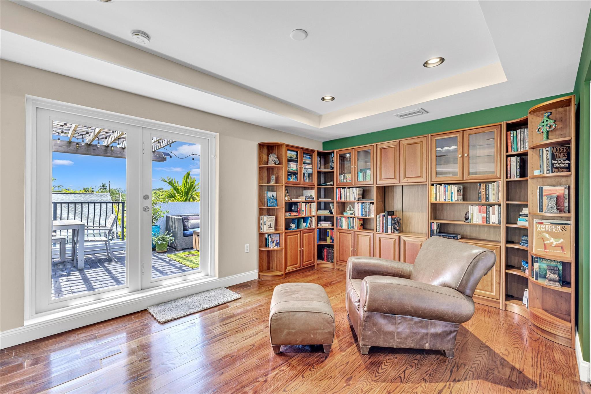 488 SW 5th Ave 488