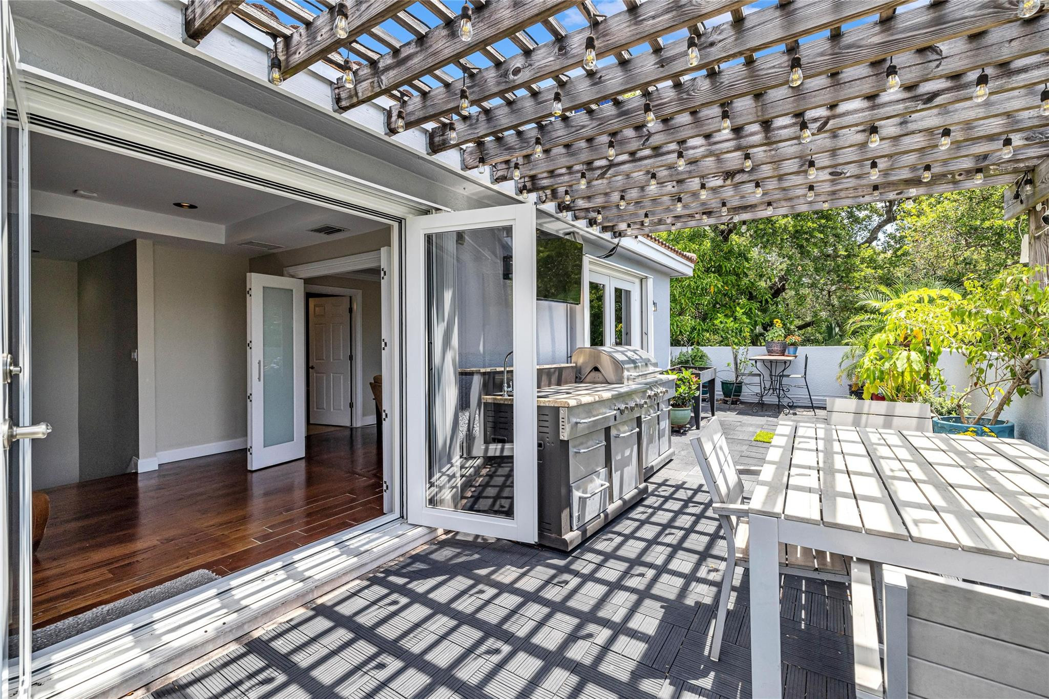 488 SW 5th Ave 488