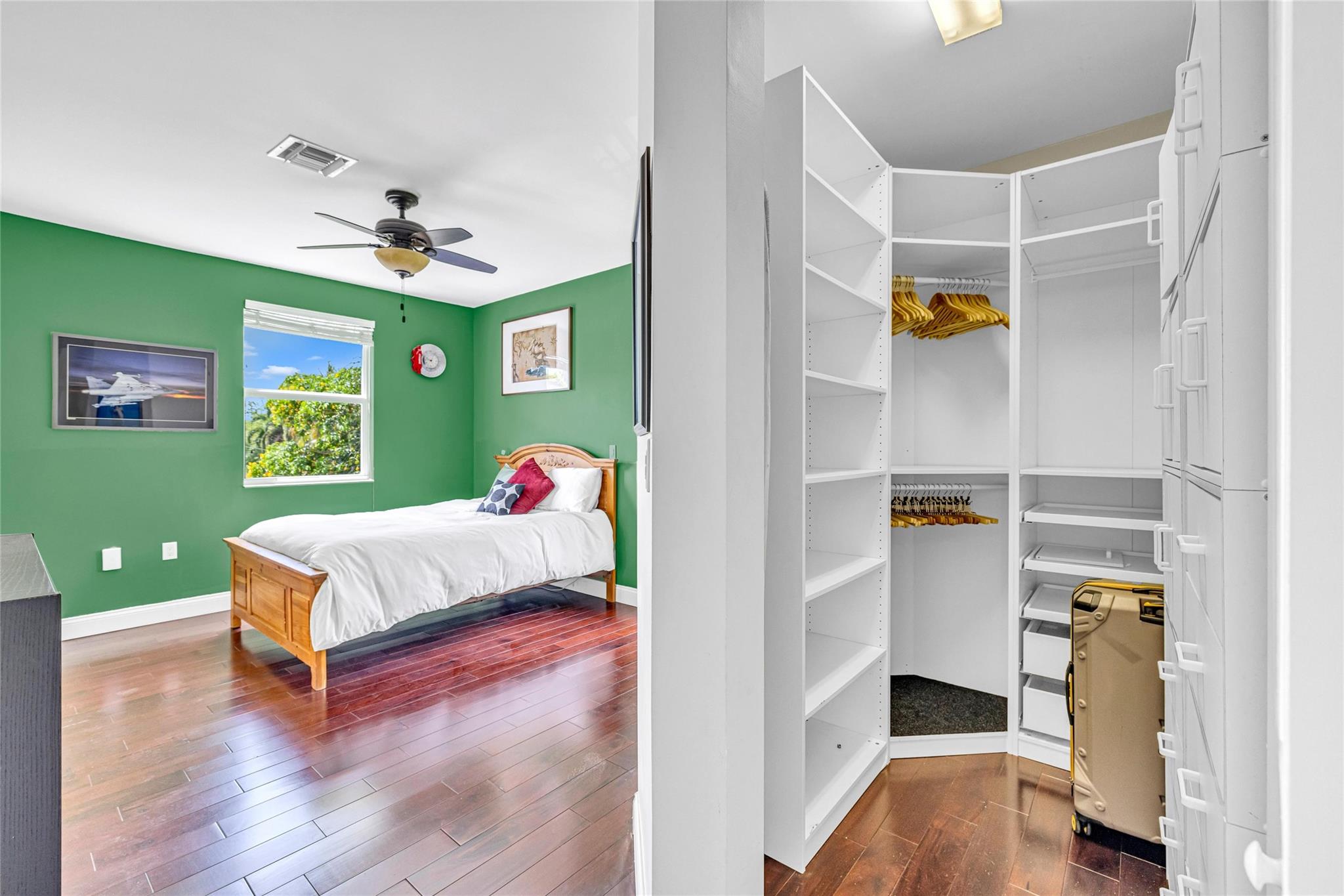 488 SW 5th Ave 488