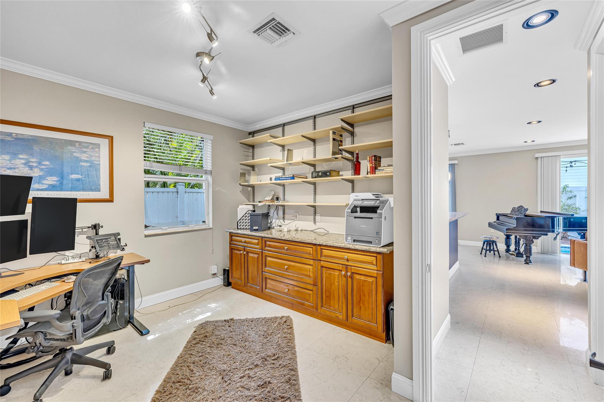 488 SW 5th Ave 488