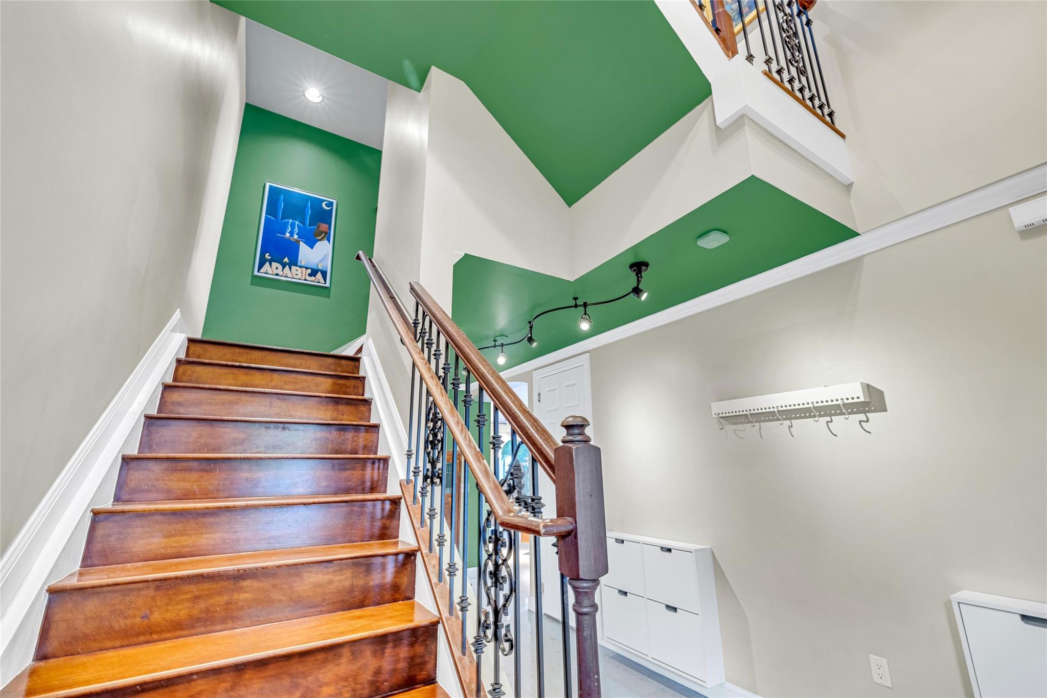 488 SW 5th Ave 488