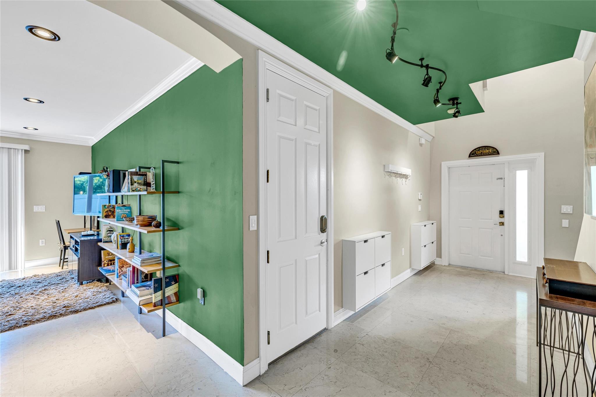 488 SW 5th Ave 488
