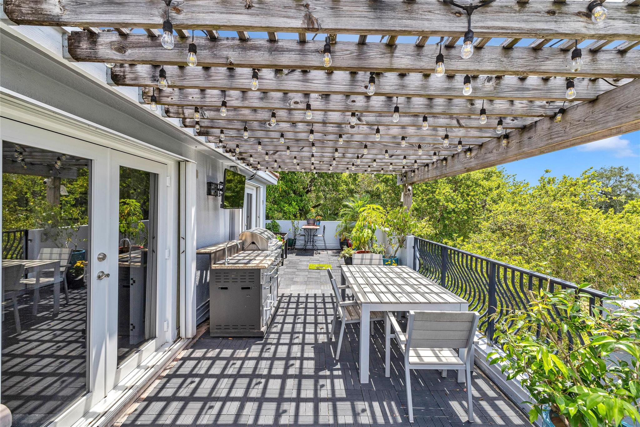 488 SW 5th Ave 488