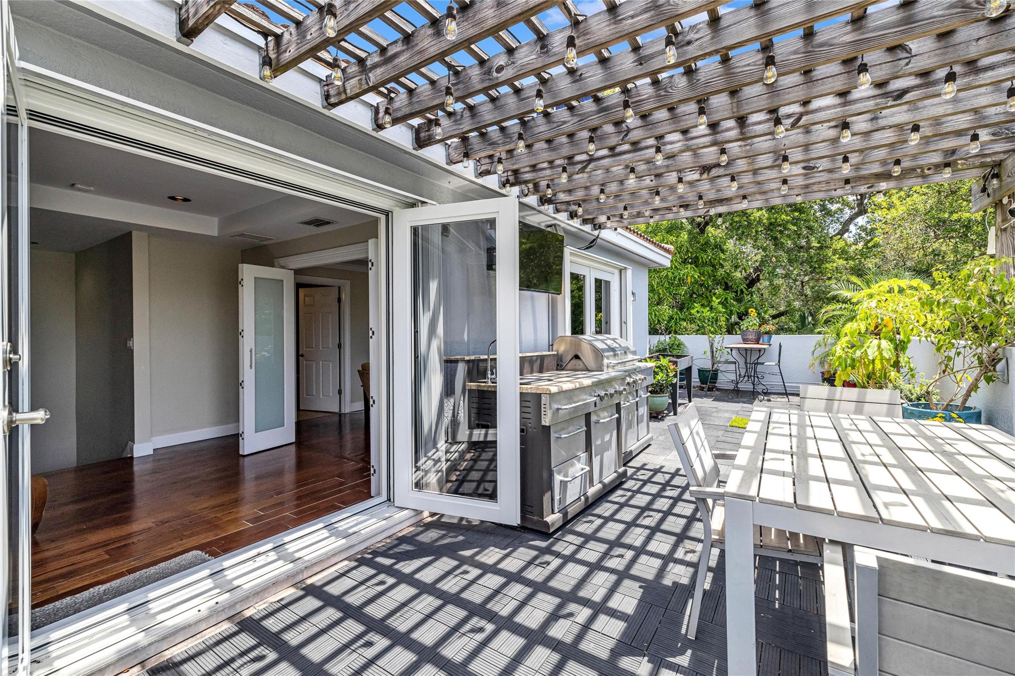 488 SW 5th Ave 488
