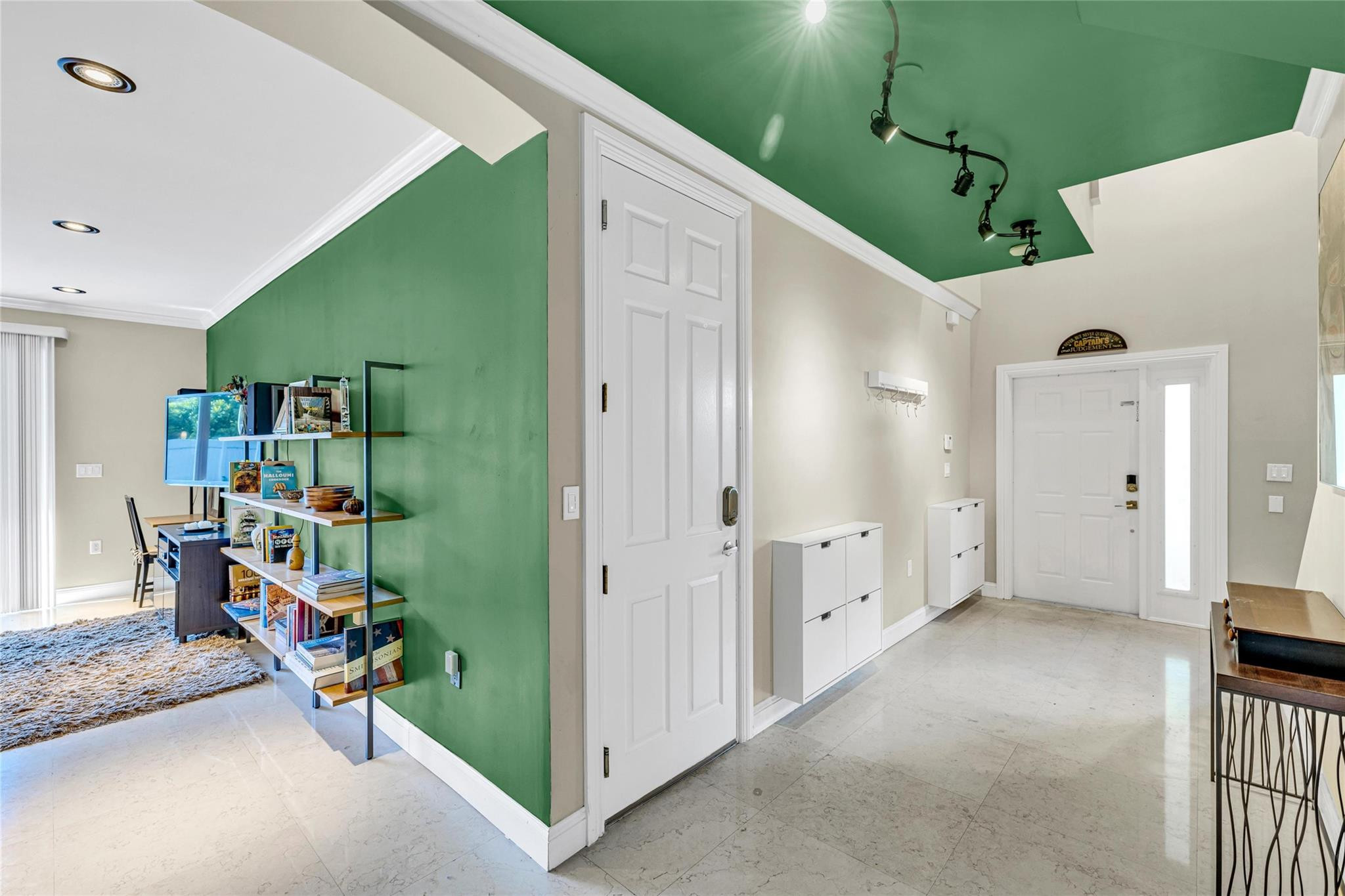 488 SW 5th Ave 488