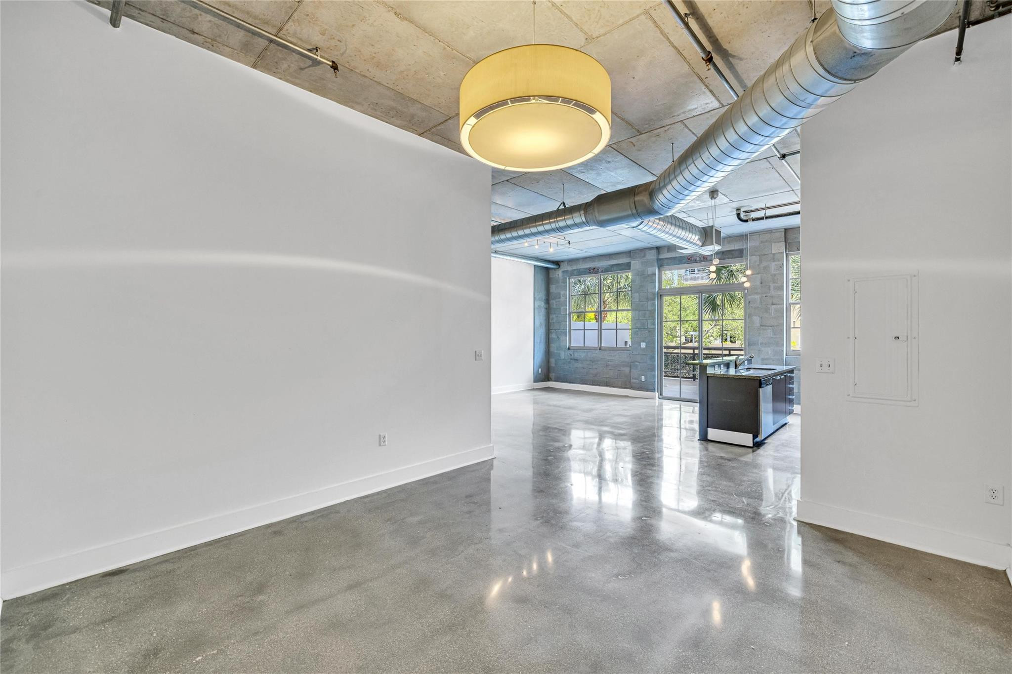 410 NW 1st Ave 203