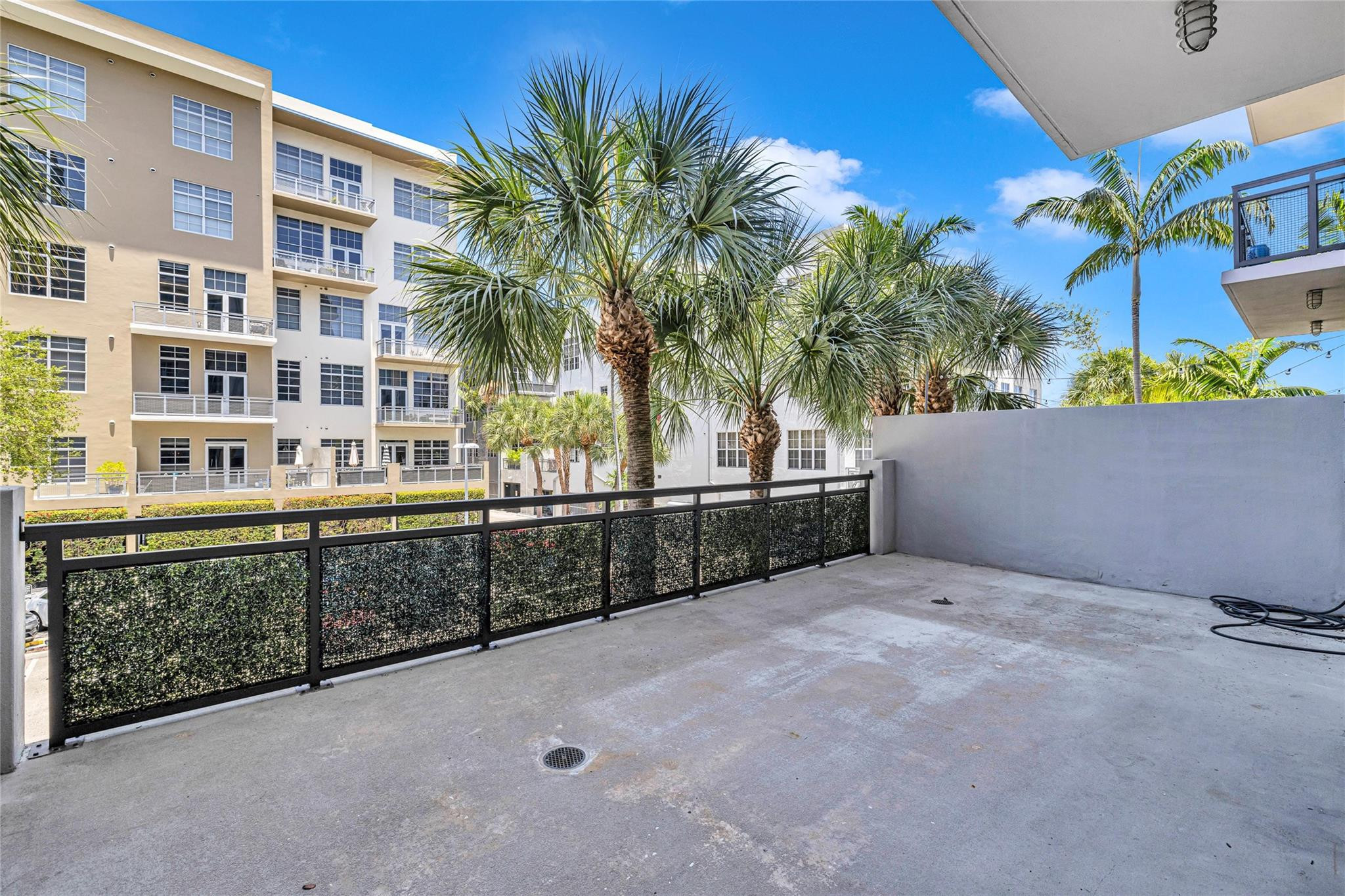 410 NW 1st Ave 203