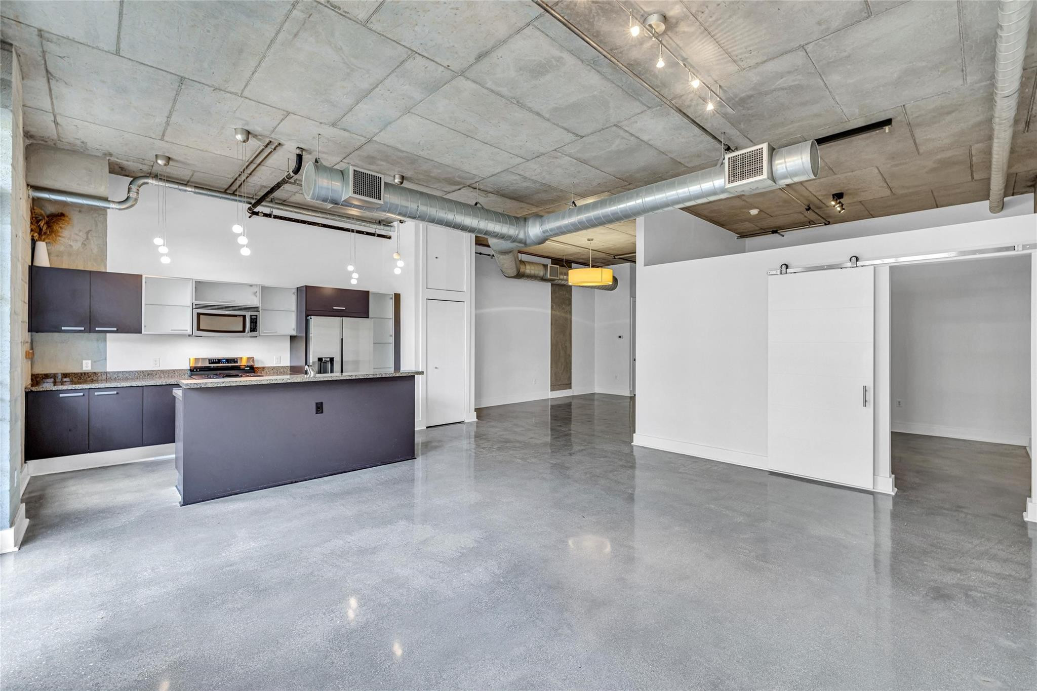 410 NW 1st Ave 203