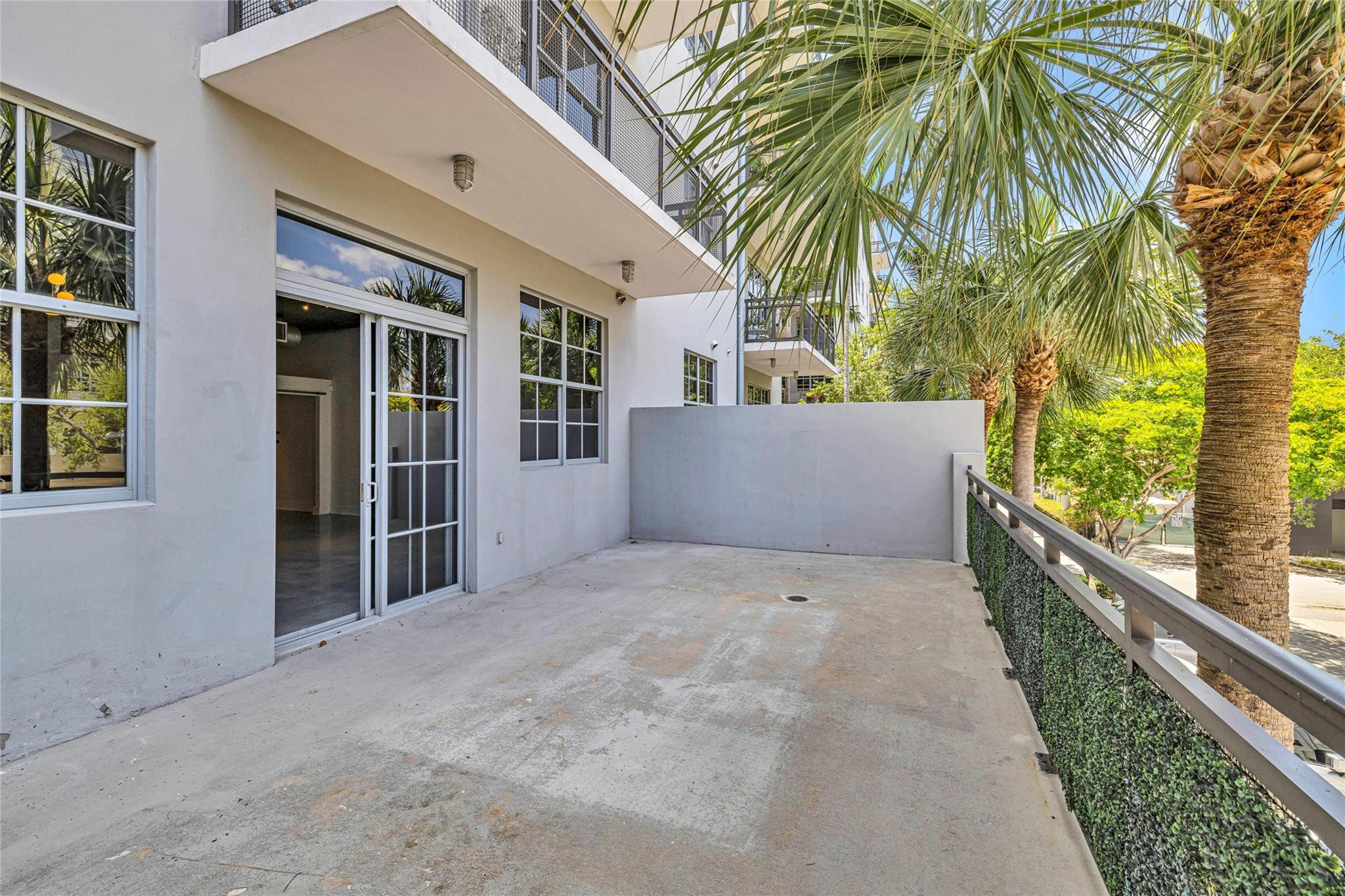 410 NW 1st Ave 203