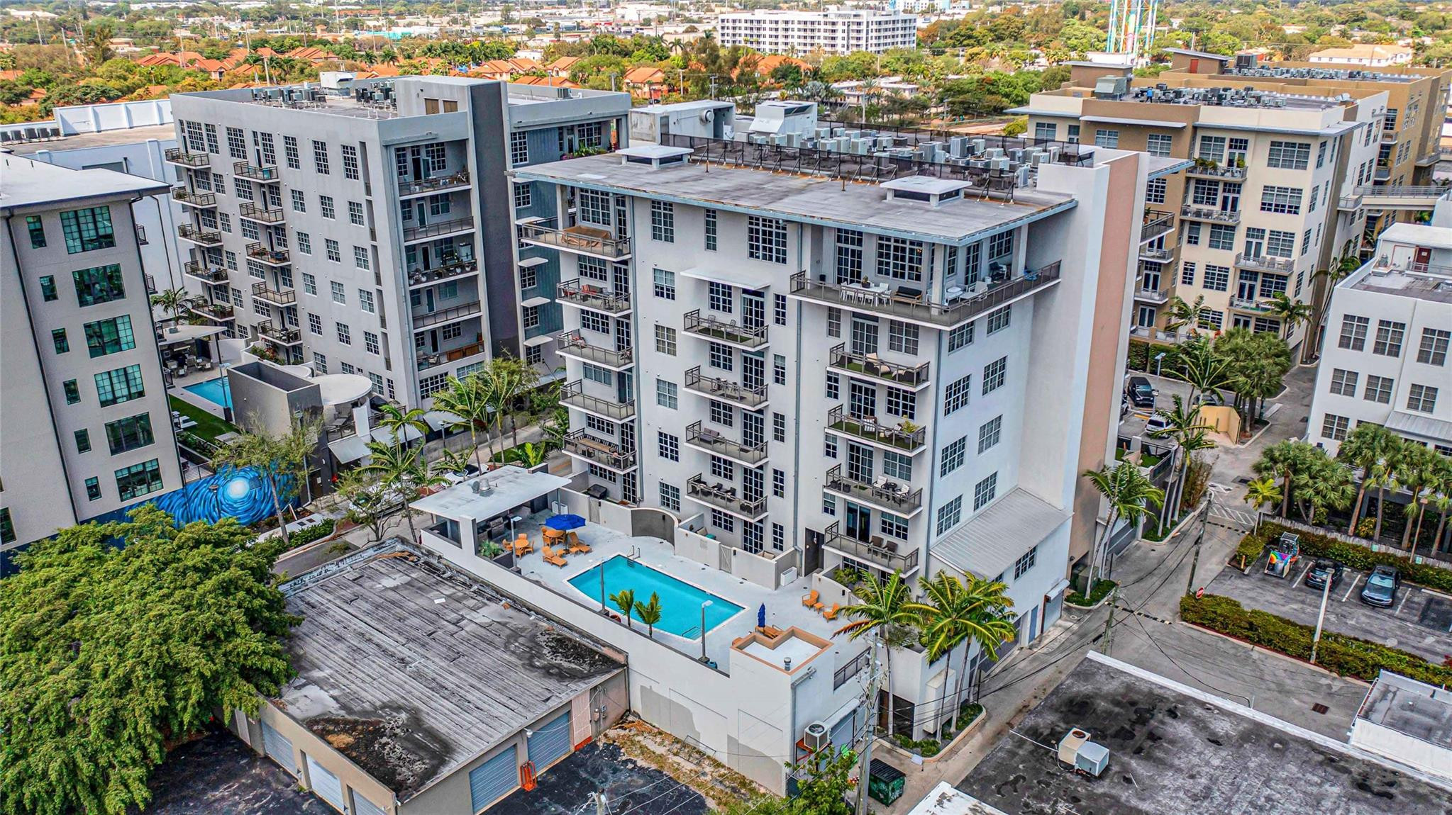 410 NW 1st Ave 203