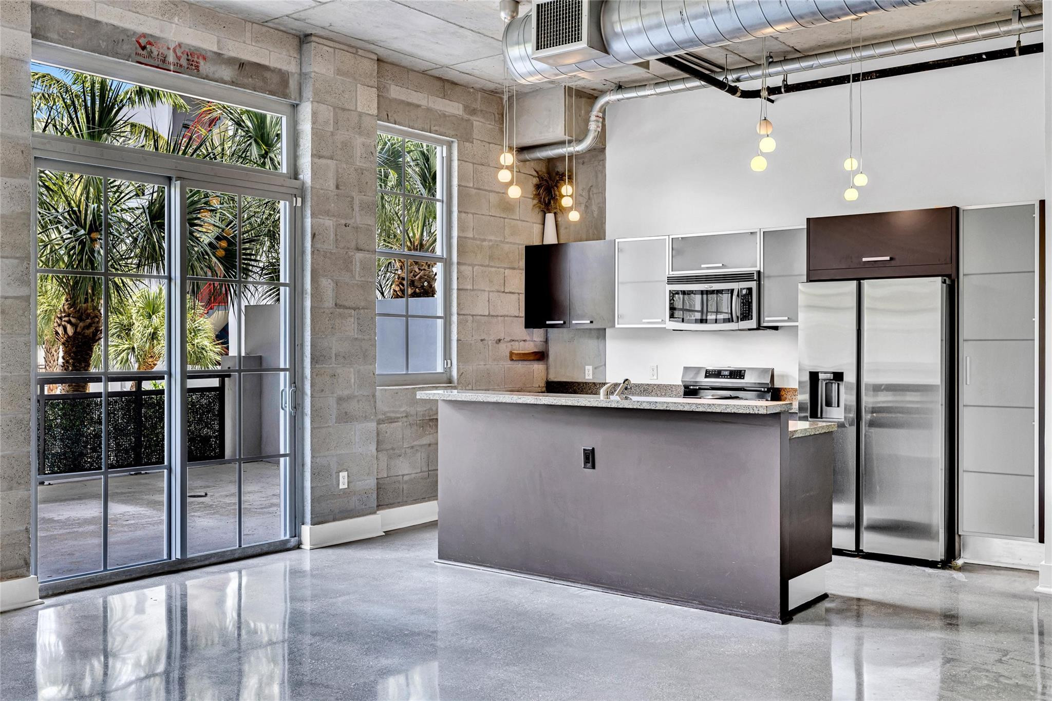 410 NW 1st Ave 203