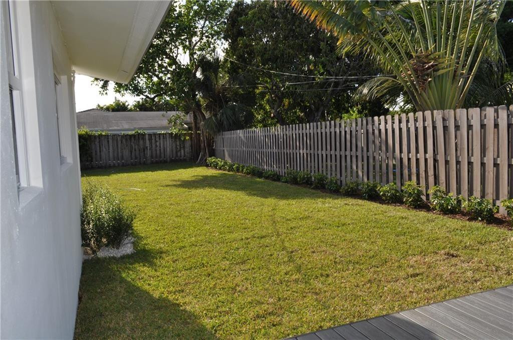 1625 NE 15th Avenue 2