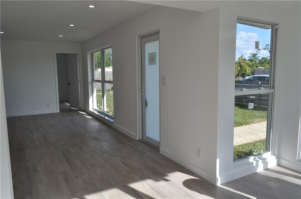 1625 NE 15th Avenue 2