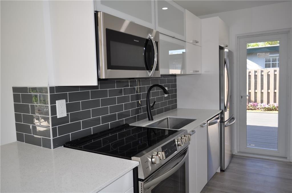 1625 NE 15th Avenue 2