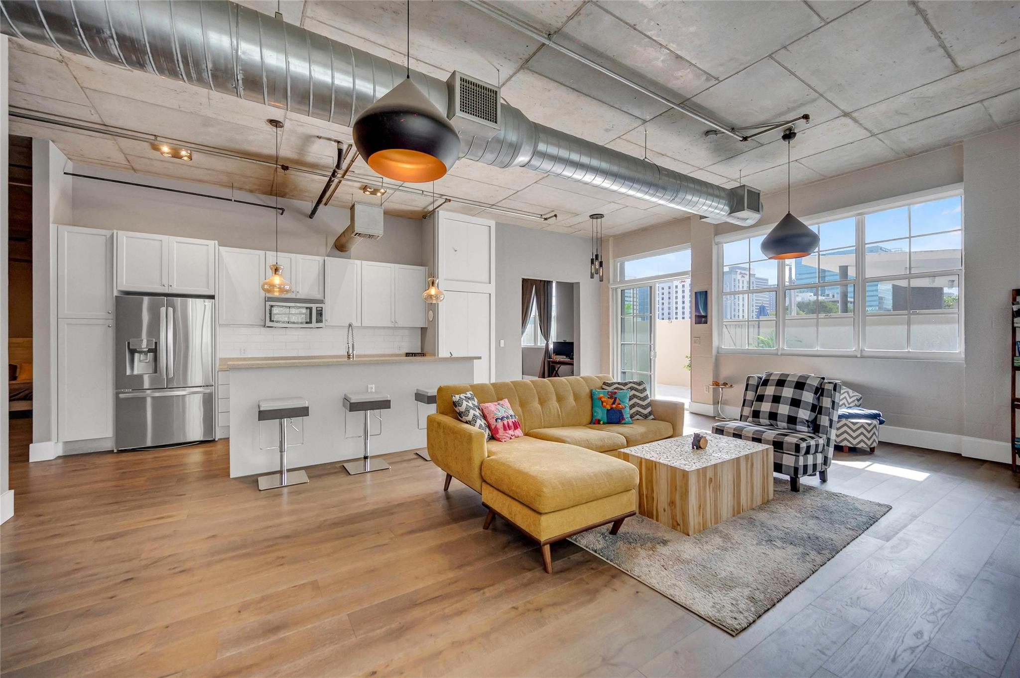 410 NW 1st Ave 202