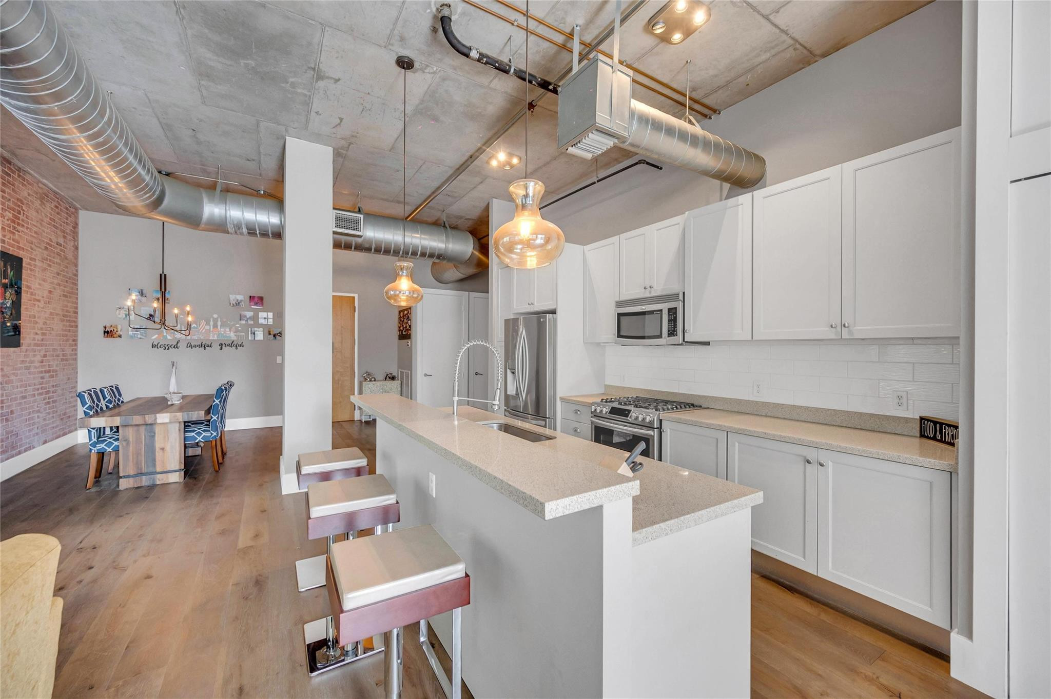 410 NW 1st Ave 202