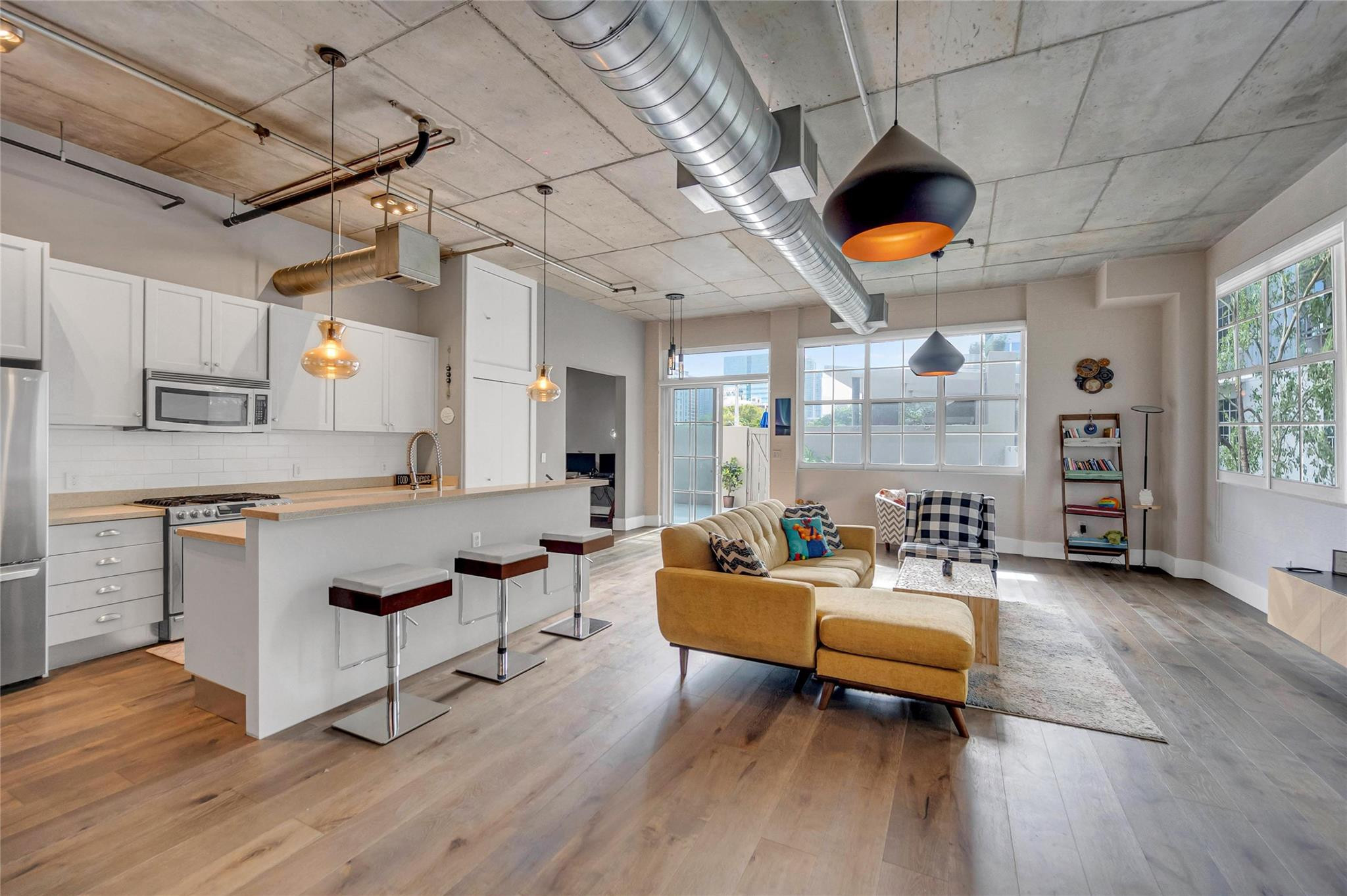 410 NW 1st Ave 202