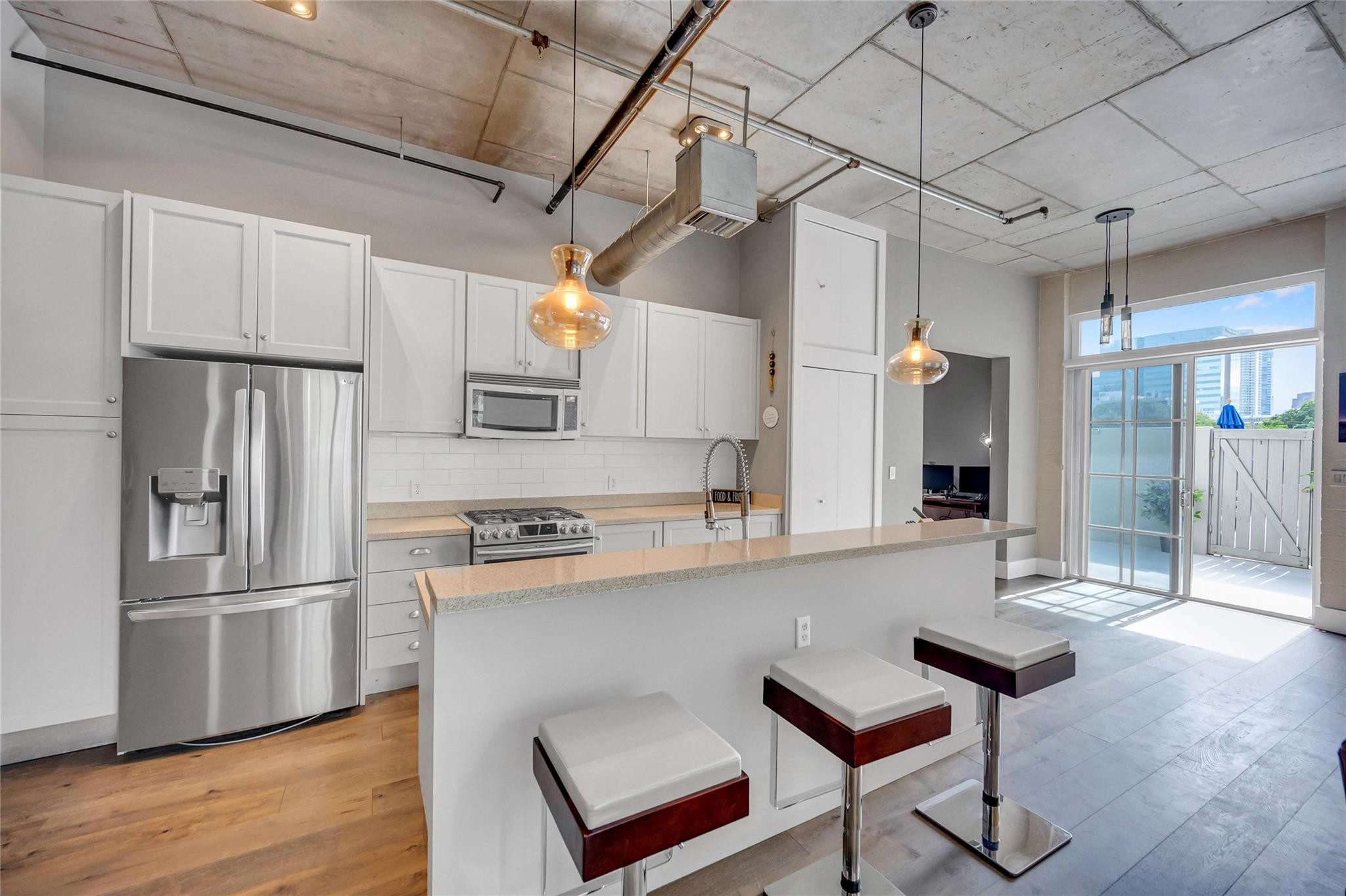 410 NW 1st Ave 202