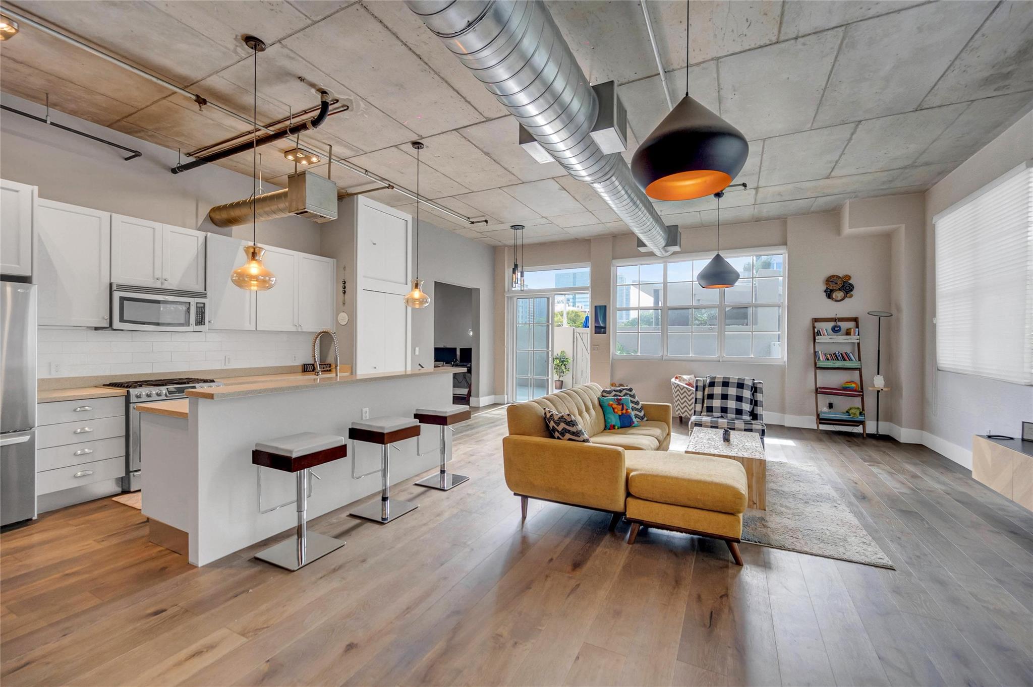 410 NW 1st Ave 202