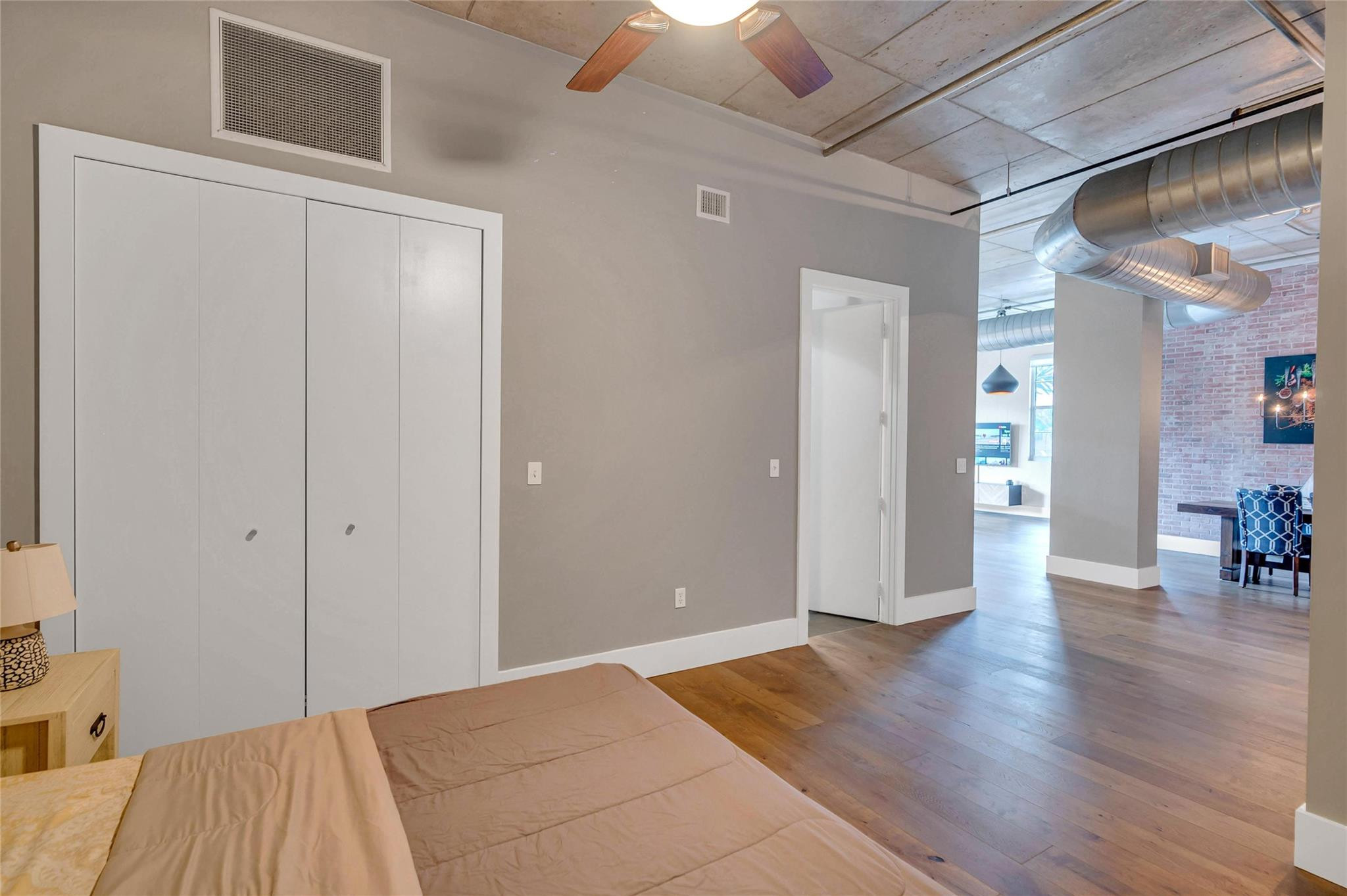 410 NW 1st Ave 202