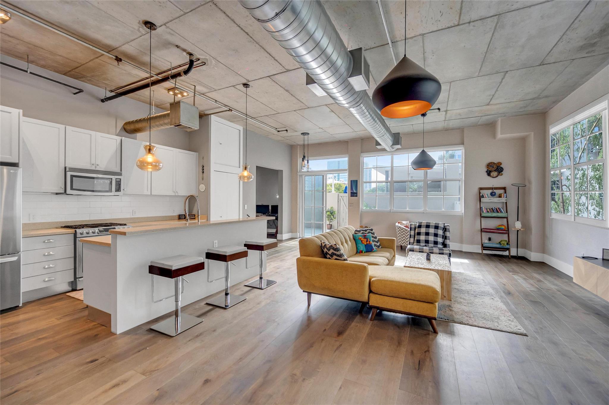 410 NW 1st Ave 202