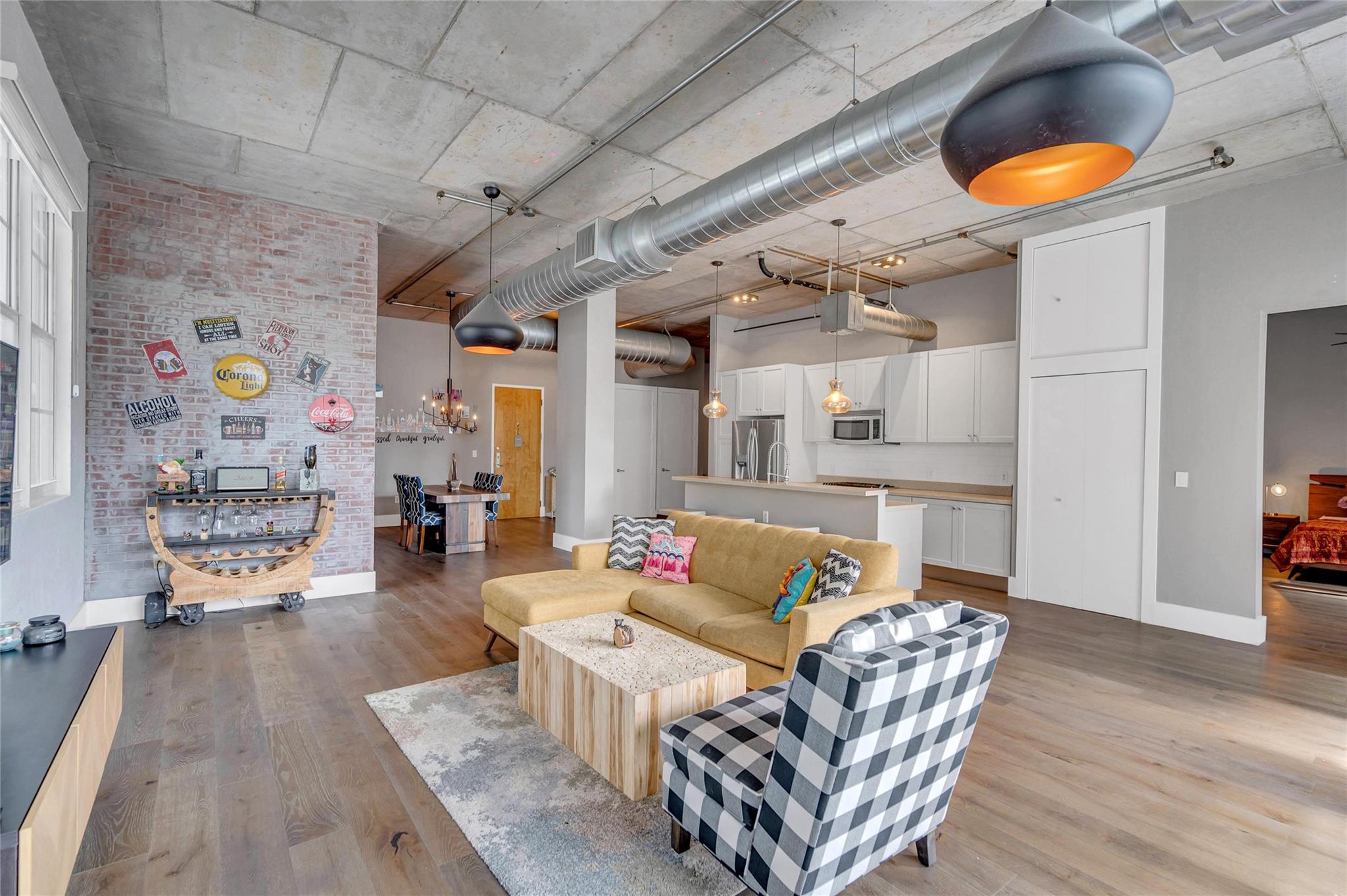 410 NW 1st Ave 202