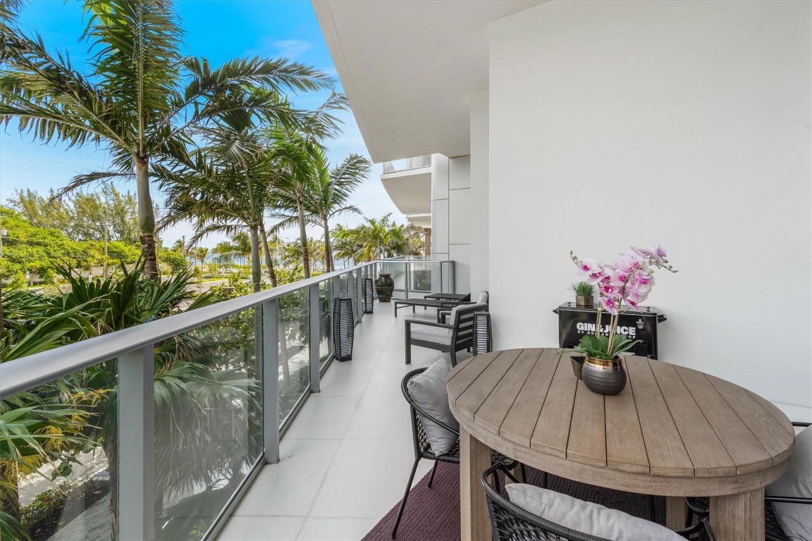 701 N Beach Blvd 212