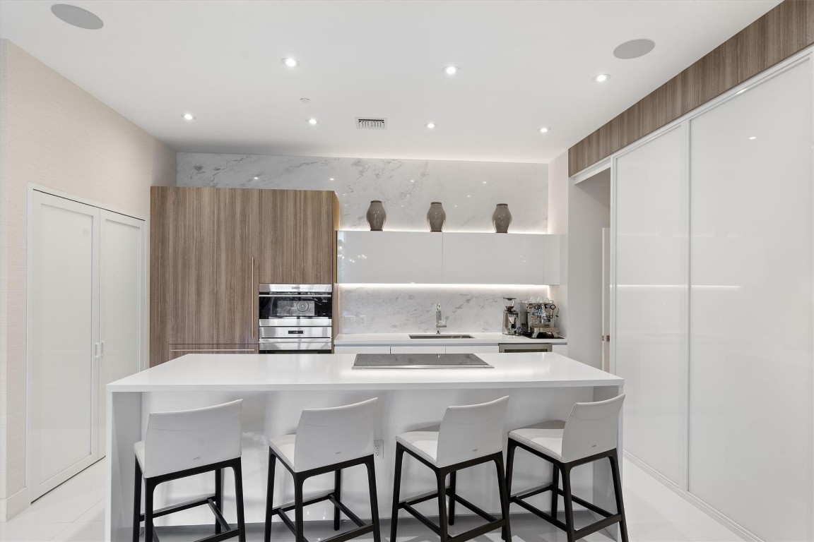 701 N Beach Blvd 212