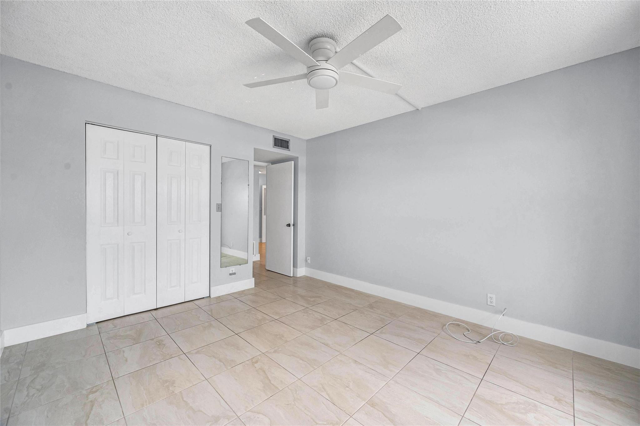 900 NE 18th Ave 503