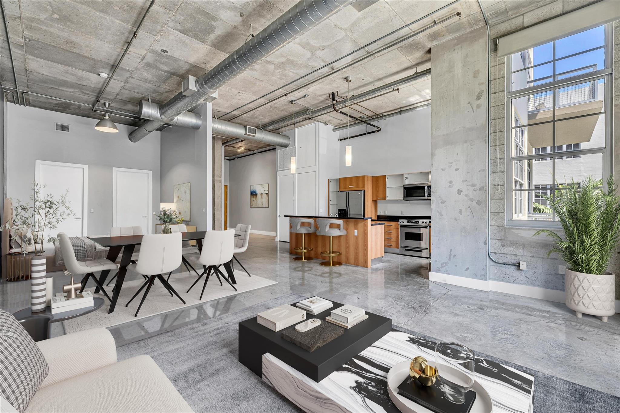 434 NW 1st Ave 303