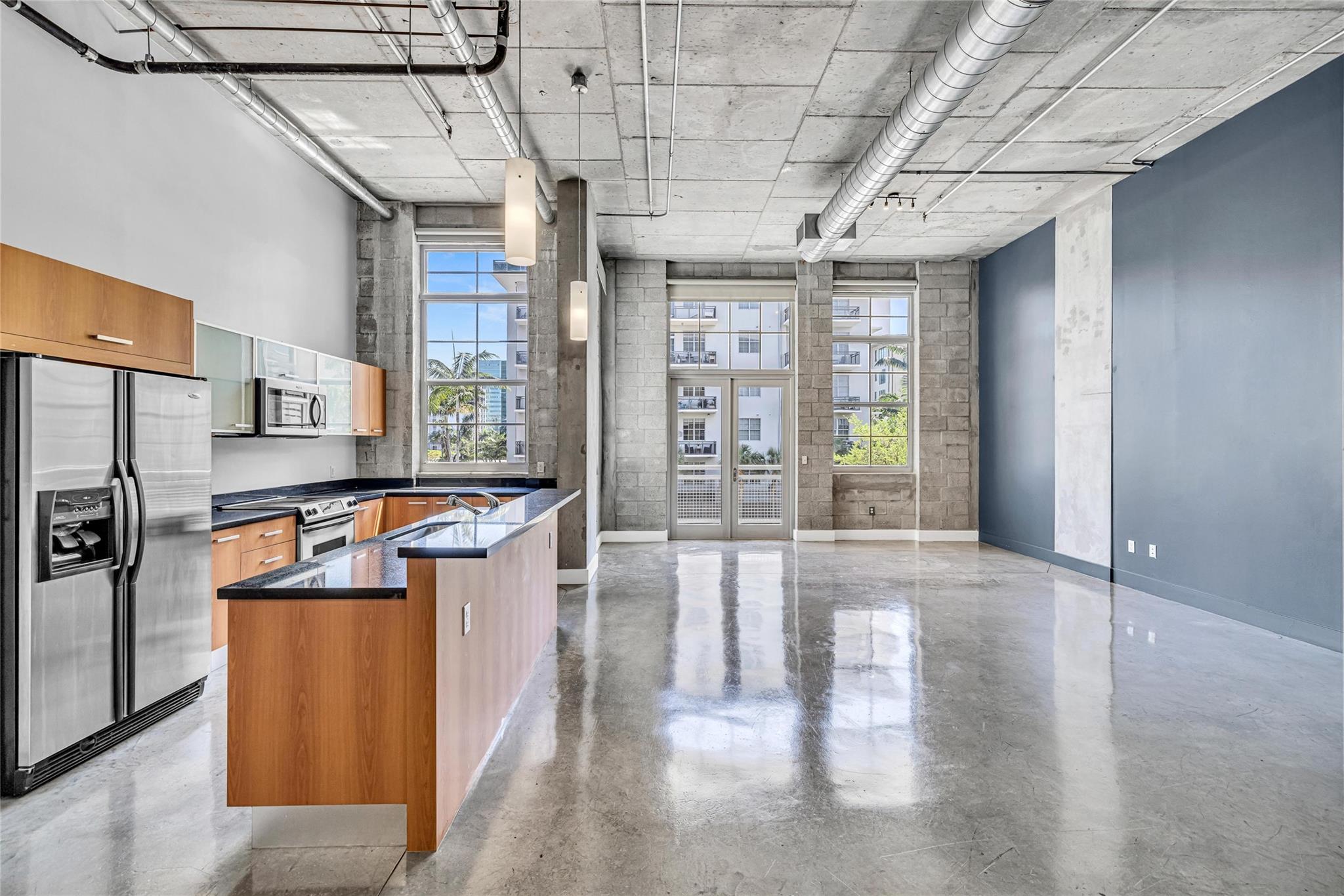 434 NW 1st Ave 303