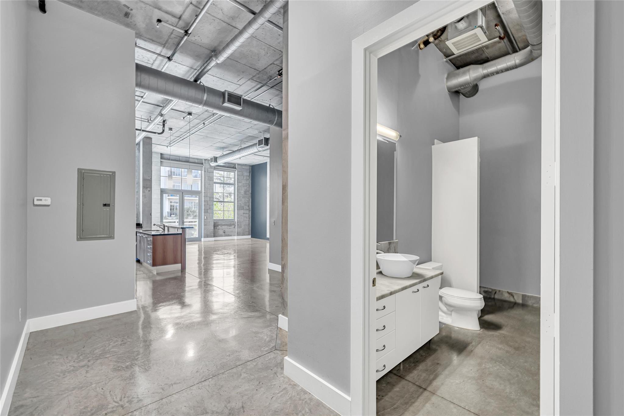 434 NW 1st Ave 303