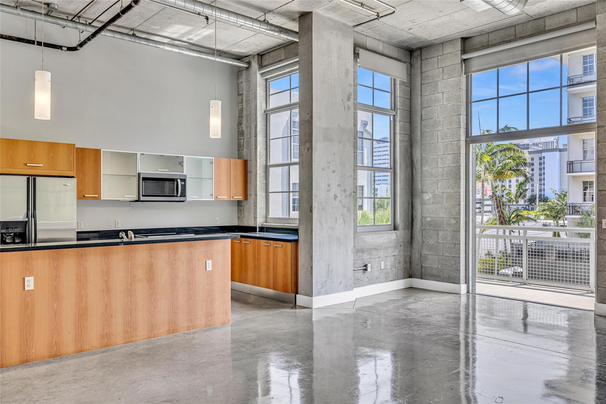 434 NW 1st Ave 303