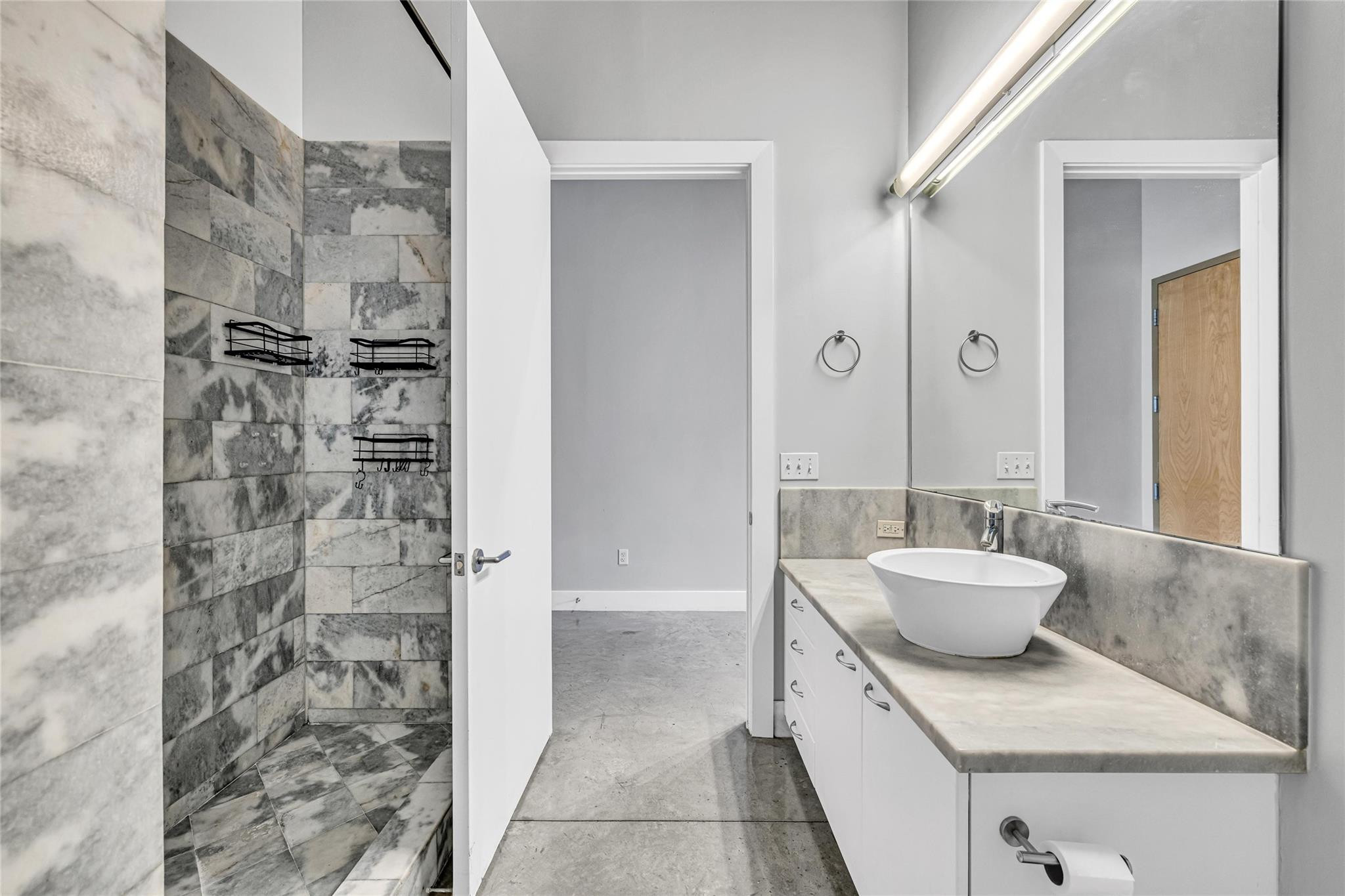 434 NW 1st Ave 303