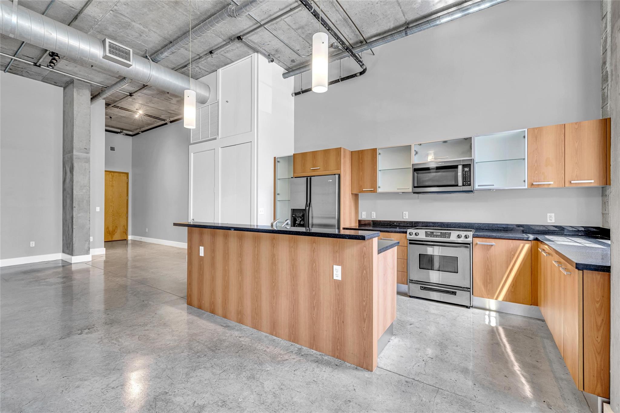 434 NW 1st Ave 303