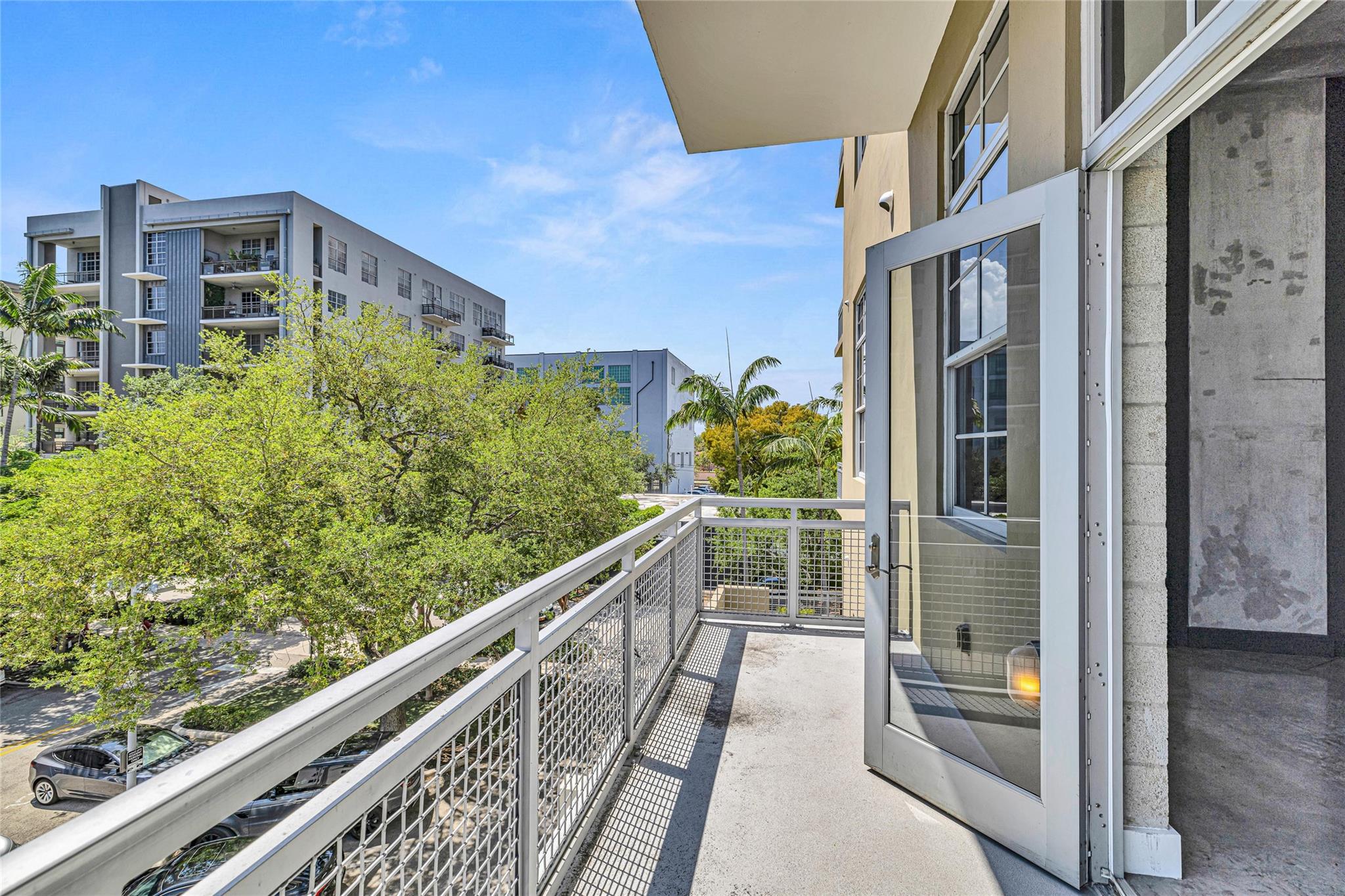 434 NW 1st Ave 303