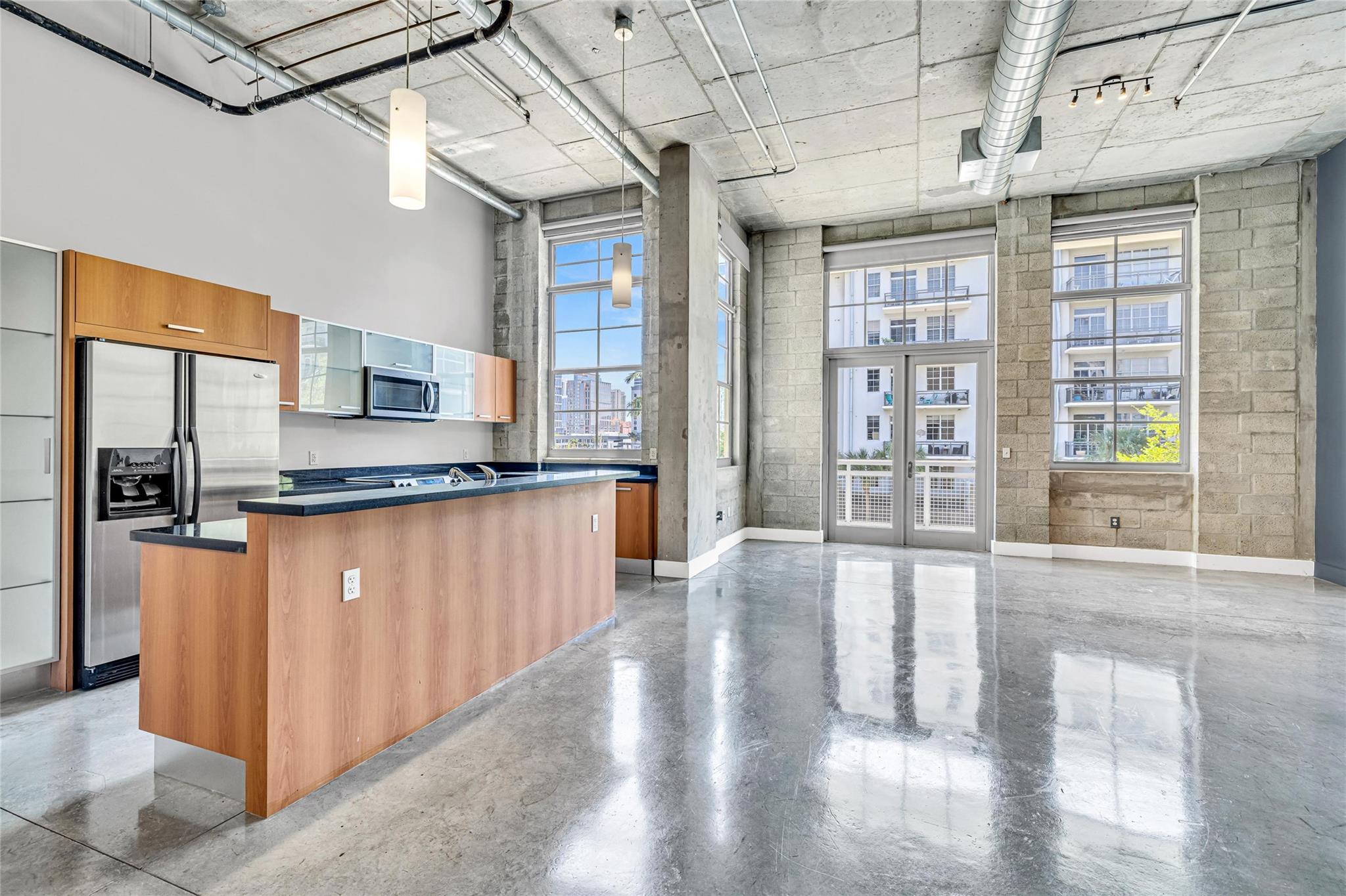 434 NW 1st Ave 303