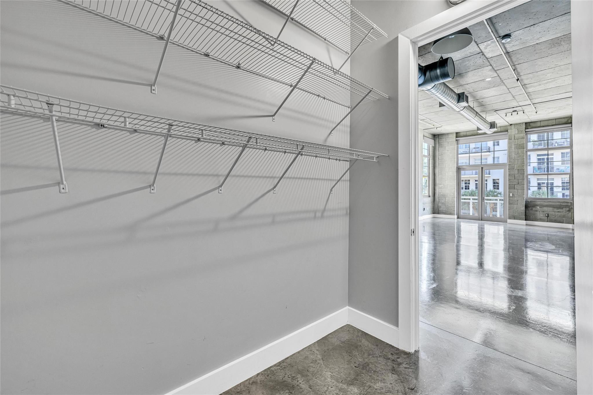 434 NW 1st Ave 303