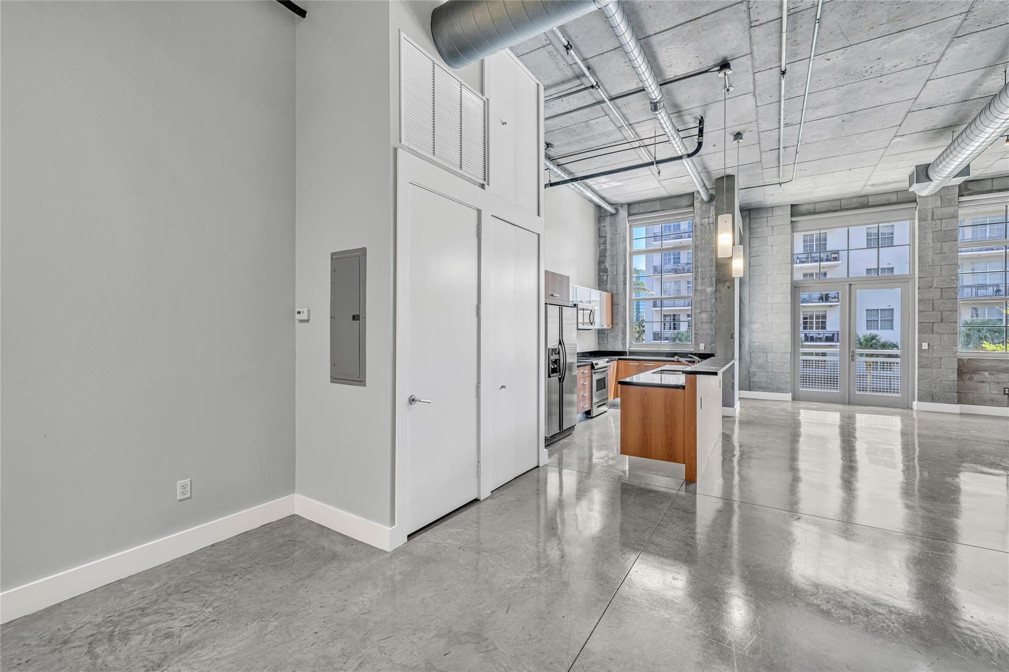 434 NW 1st Ave 303