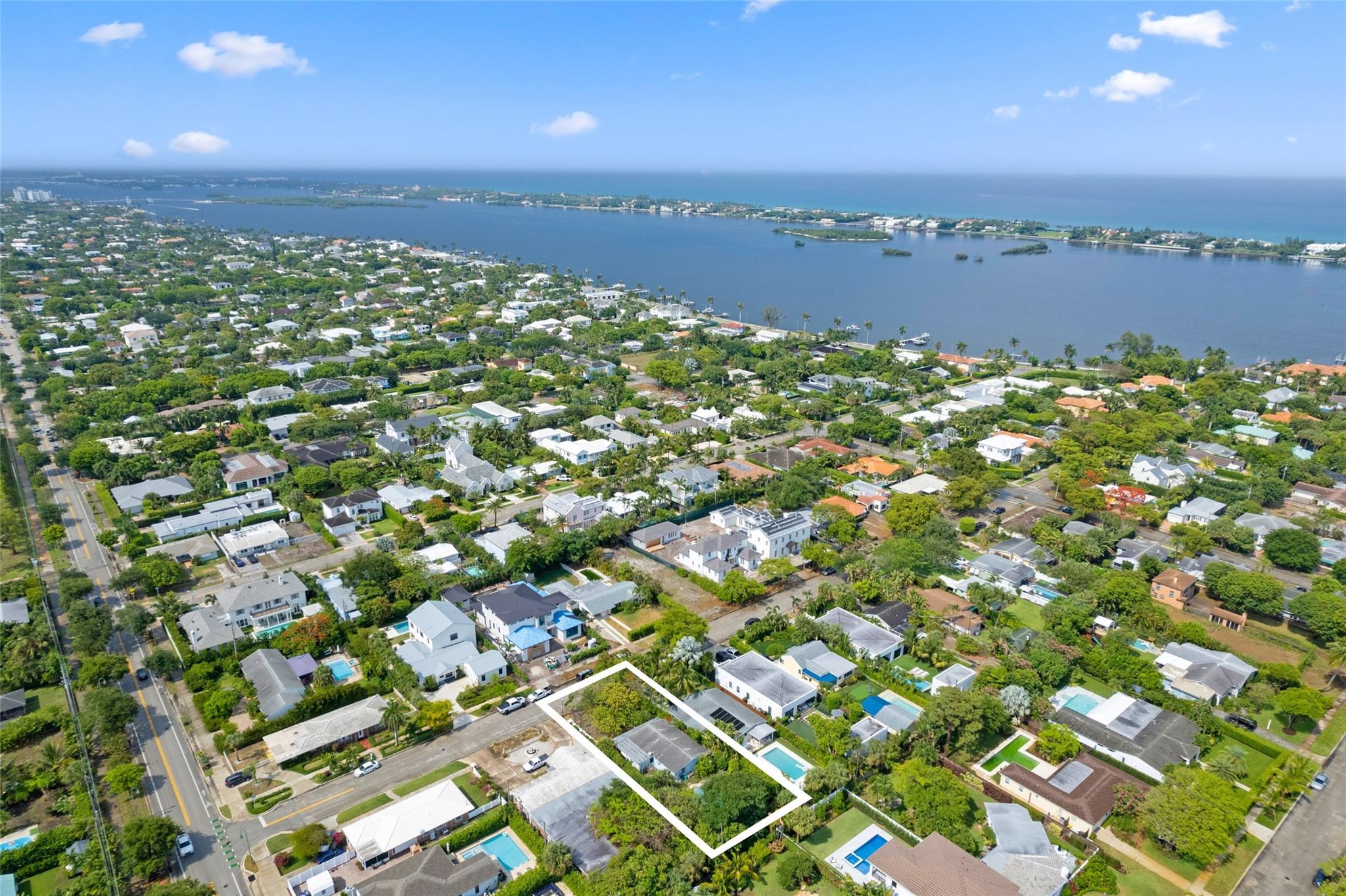246 Seville Rd